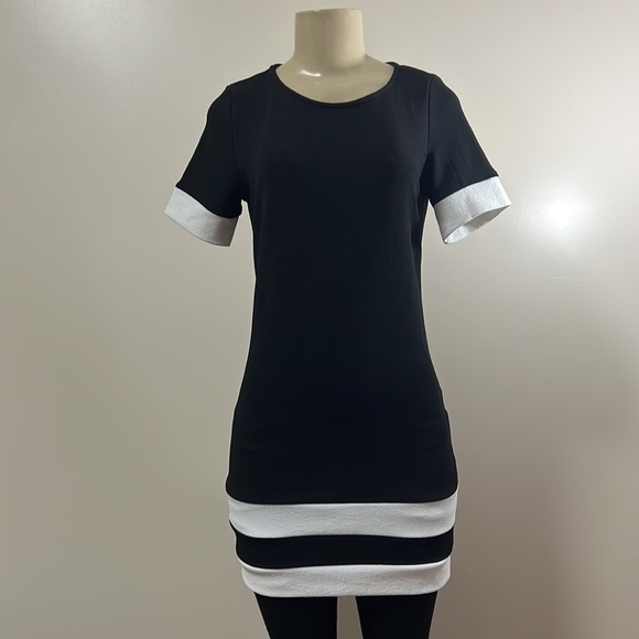 Color block dress - Picture 2 of 3